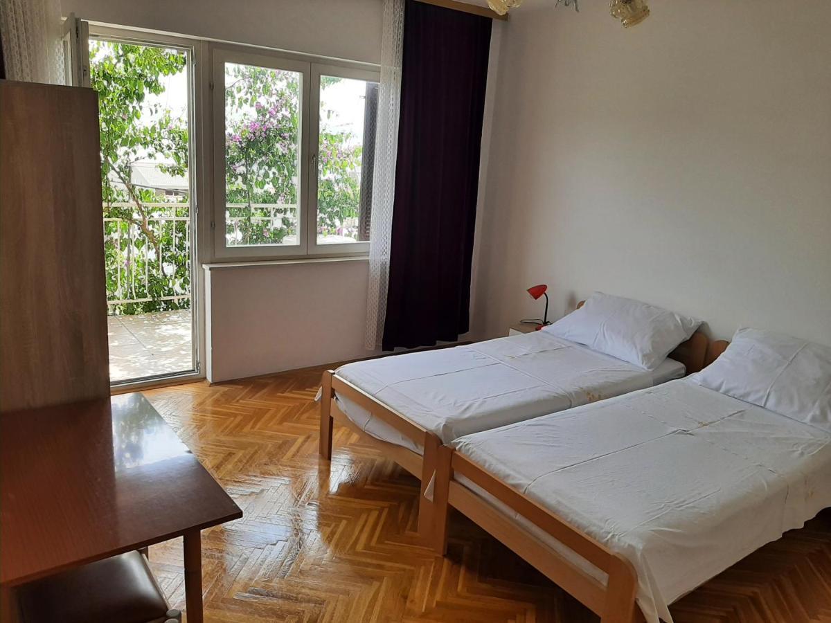 Apartments Tina أوميس المظهر الخارجي الصورة