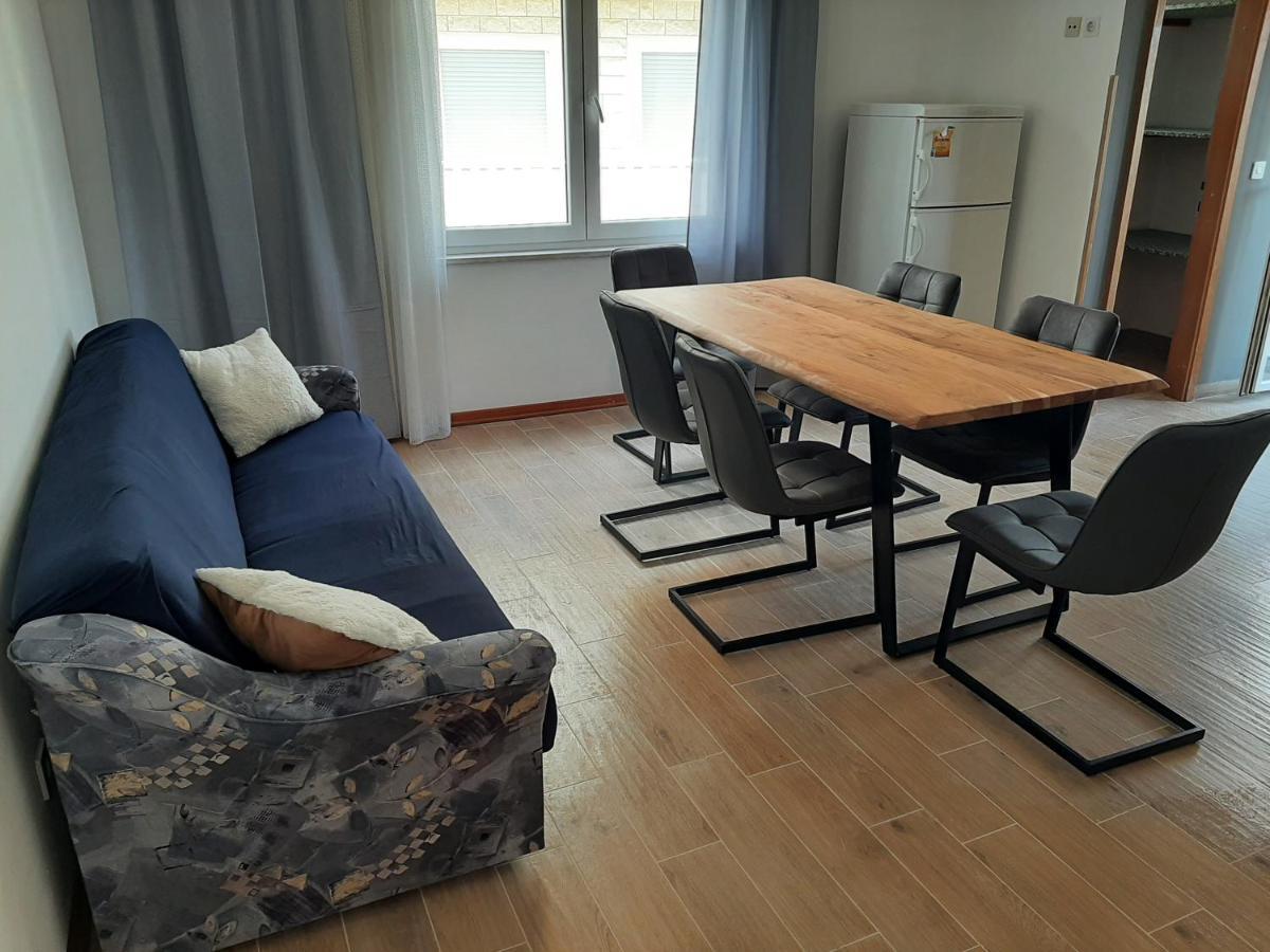 Apartments Tina أوميس المظهر الخارجي الصورة