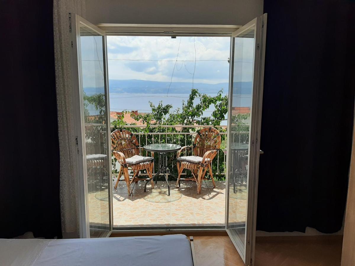 Apartments Tina أوميس المظهر الخارجي الصورة