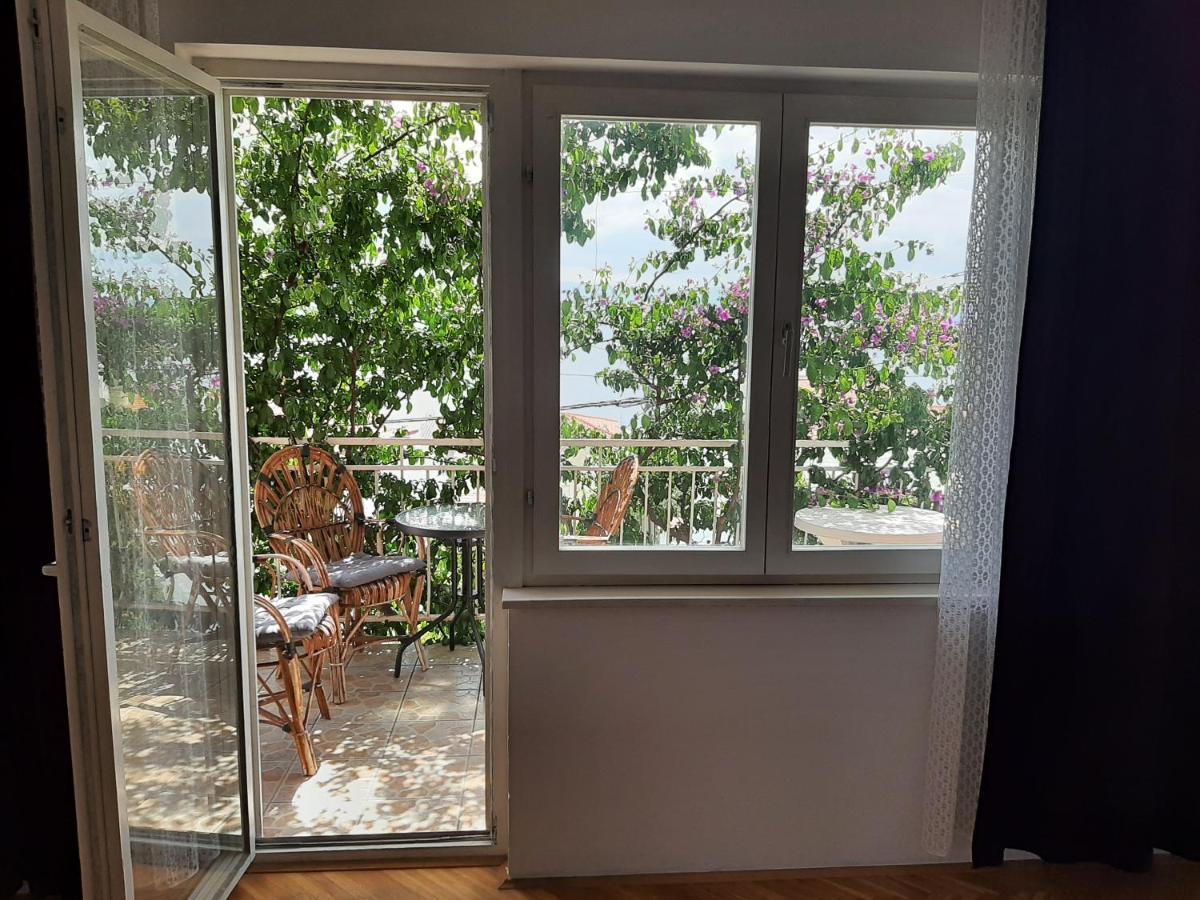 Apartments Tina أوميس المظهر الخارجي الصورة
