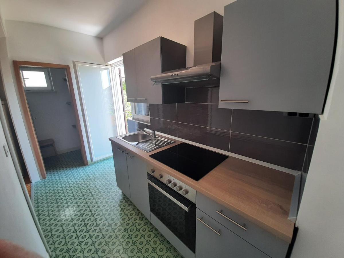 Apartments Tina أوميس المظهر الخارجي الصورة